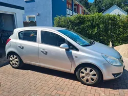 Silber Gebraucht 2010 Opel Corsa S Kleinwagen | 2.500 €