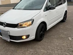 Weiß Gebraucht 2013 VW Touran Van / Kleinbus | 9.200 € (Guter Preis)
