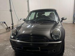 Grau Gebraucht 2006 Mini ONE Kleinwagen | 2.600 € (Fairer Preis)