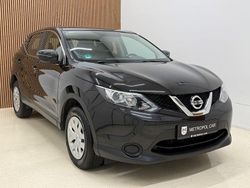 Schwarz Gebraucht 2016 Nissan Qashqai Visia SUV | 9.790 € (Fairer Preis)