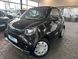 Schwarz Gebraucht 2023 Smart ForTwo Electric Drive Coupé | 12.890 € (Fairer Preis)