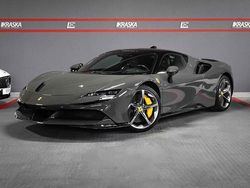 Grau Gebraucht 2021 Ferrari SF90 | 399.950 € (Etwas zu teuer)