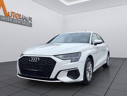 Weiß Gebraucht 2024 Audi A3 Sportback e-tron Basis Limousine | 26.900 € (Fairer Preis)