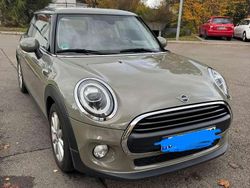 Grau Gebraucht 2019 Mini ONE Kleinwagen | 14.900 € (Etwas zu teuer)