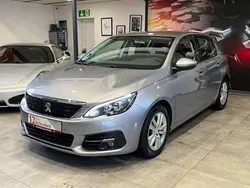 Grau Gebraucht 2020 Peugeot 308 Active Kleinwagen | 11.870 € (Fairer Preis)