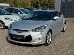 Silber Gebraucht 2012 Hyundai Veloster Style Kleinwagen | 8.500 € (Etwas zu teuer)