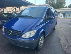 Blau Gebraucht 2010 Mercedes Vito Van / Kleinbus | 4.399 €