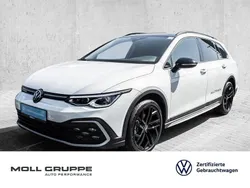 Pure white Gebraucht 2024 VW Golf Alltrack Kombi | 36.970 € (Fairer Preis)