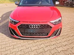 Rot Gebraucht 2019 Audi A1 Sportback S-Line Kleinwagen | 23.000 € (Fairer Preis)