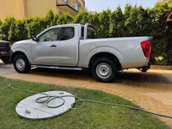 Silber Gebraucht 2017 Nissan Navara Visia Abholung | 14.100 €