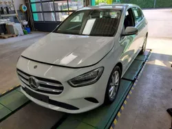 Mercedes B250e