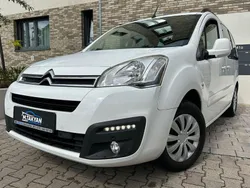 Weiß Gebraucht 2015 Citroën Berlingo Shine Van / Kleinbus | 5.999 € (Superpreis)
