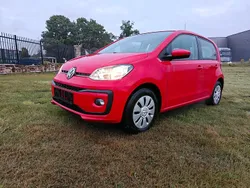 Rot Gebraucht 2017 VW up! Kleinwagen | 6.640 € (Guter Preis)