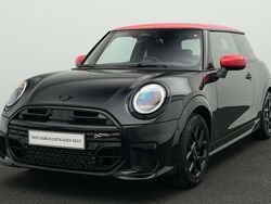 Schwarz Gebraucht 2024 Mini John Cooper Works Kleinwagen | 27.802 € (Guter Preis)