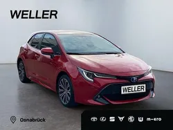 Rot Gebraucht 2022 Toyota Corolla Team Limousine | 22.880 € (Fairer Preis)