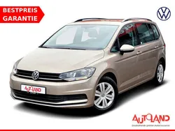 Beige Gebraucht 2019 VW Touran Trendline Van / Kleinbus | 19.950 € (Fairer Preis)