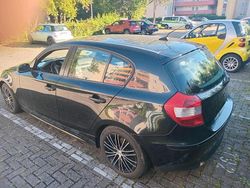 Schwarz Gebraucht 2005 BMW 116 Kleinwagen | 3.100 € (Fairer Preis)
