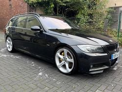 Schwarz Gebraucht 2006 BMW 335 Shadowline Kombi | 13.500 € (Fairer Preis)