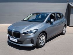 Grau Gebraucht 2023 BMW 218 Active Tourer Van / Kleinbus | 24.990 € (Superpreis)