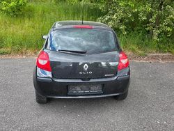 Schwarz Gebraucht 2007 Renault Clio II Kleinwagen | 1.199 €