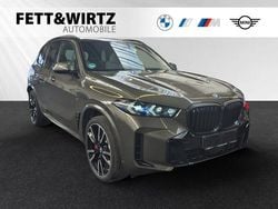 Manhattan metallic Gebraucht 2025 BMW X5 M Sport SUV | 93.500 € (Superpreis)