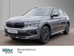 Graphitegrau metallic Neu 2025 Skoda Kamiq Selection SUV | 33.990 € (Teuer)