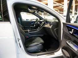 Andere / manufaktur lack manufaktur opali Gebraucht 2023 Mercedes GLC200 Premium SUV | 53.890 € (Etwas zu teuer)