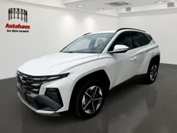 Weiss Gebraucht 2024 Hyundai Tucson Trend SUV | 35.385 € (Superpreis)