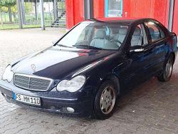 Blau Gebraucht 2002 Mercedes C180 Elegance Limousine | 1.200 € (Superpreis)