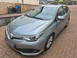 Silber Gebraucht 2016 Toyota Auris Touring Sports Kombi | 14.050 € (Fairer Preis)