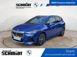 Blau Gebraucht 2022 BMW 218 Active Tourer M Sport Van / Kleinbus | 26.889 € (Fairer Preis)