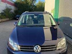 Blau Gebraucht 2019 VW Sharan United Van / Kleinbus | 24.900 € (Guter Preis)