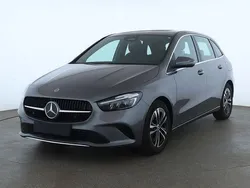 Mountaingrau met. Gebraucht 2024 Mercedes B200 Progressive Van / Kleinbus | 32.500 € (Fairer Preis)