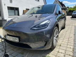 Silber Gebraucht 2021 Tesla Model Y Long Range SUV | 34.600 € (Fairer Preis)