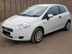 Weiß Gebraucht 2009 Fiat Punto Kleinwagen | 450 €