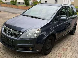 Blau Gebraucht 2007 Opel Zafira Edition Van / Kleinbus | 2.200 € (Fairer Preis)