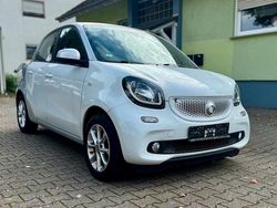 Weiß Gebraucht 2016 Smart ForFour Passion Kleinwagen | 8.200 € (Etwas zu teuer)