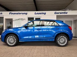 Blau Gebraucht 2018 Audi Q2 Design SUV | 18.999 € (Fairer Preis)