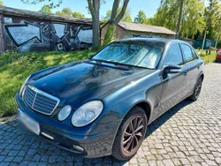 Schwarz Gebraucht 2004 Mercedes E200 Limousine | 2.000 € (Fairer Preis)
