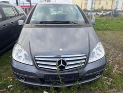 Gebraucht 2010 Mercedes A180 Avantgarde Limousine | 1.400 € (Superpreis)