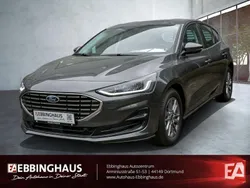 Grau Neu 2025 Ford Focus Titanium Limousine | 25.999 € (Guter Preis)