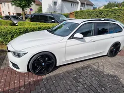 Weiß Gebraucht 2018 BMW 318 M Performance Kombi | 9.999 € (Teuer)