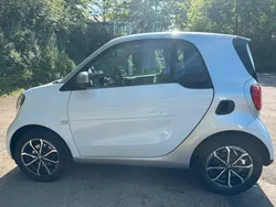Weiß Gebraucht 2017 Smart ForTwo Coupé Coupé | 6.988 € (Superpreis)