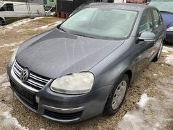 Grau Gebraucht 2005 VW Jetta Trendline Limousine | 1.299 € (Etwas zu teuer)