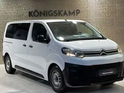 Weiß Gebraucht 2017 Citroën Jumpy Van / Kleinbus | 15.990 €