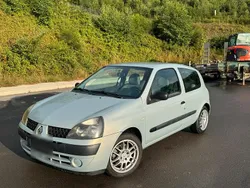 Gebraucht 2003 Renault Clio II Kleinwagen | 900 € (Guter Preis)