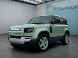 Grün Gebraucht 2023 Land Rover Defender SUV | 82.949 € (Teuer)