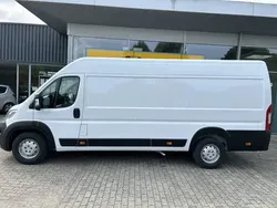 Casabl/arctic/eisweiss/kaolin Gebraucht 2023 Opel Movano Van | 21.990 € (Superpreis)