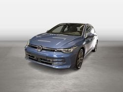 Anemonenblau Gebraucht 2024 VW Golf VIII Style Limousine | 27.770 € (Guter Preis)