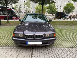 Violet Gebraucht 1994 BMW 740 Limousine | 16.000 €